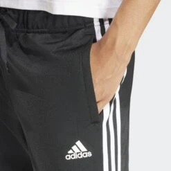 3 BANDES - Pantalon De Survêtement Pour Hommes - Adidas -Go Sport Boutique adidas 3 stripes pant noir 484475 612 03 05a9a250 f7e0 4e69 b1b0 a8baaf18cf6b