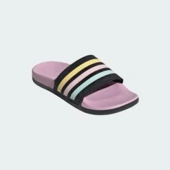 Sandales Adidas Pour Filles (Junior) - ADILETTE COMFORT 16 Sandales Adidas Pour Filles (Junior) - ADILETTE COMFORT -Go Sport Boutique adidas adilette comfort gg noir rose 005144 892 01 19039cb3 ae86 4d12 bb68 a16ca508e025