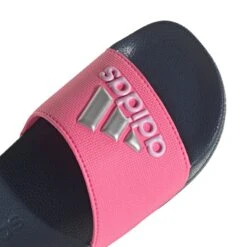 ADILETTE SHOWER - Sandales De Douche Pour Filles - Adidas -Go Sport Boutique adidas adilette shower bleu rose 005407 879 03 985452db e16d 4753 a326 c4f697bfc10c