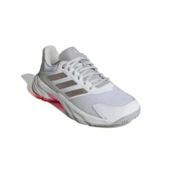 Souliers De Tennis Pour Femmes - Adidas - COURTJAM CONTROL 8 -Go Sport Boutique adidas courtjam control 8 blanc 005548 618 02 24df4c15 c7bf 45e3 9c69 41332282c796