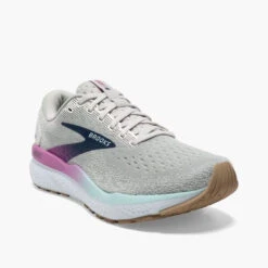 GHOST 16 - Souliers De Course Pour Femmes - Brooks (Exclusivité Web) -Go Sport Boutique brooks ghost 16 gris 819400 610 01 8a896090 7fb3 449a 9b4c 99979dd01983