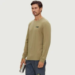 T-SHIRT ML CHLORO - Chandail Manche Longue Hommes - Chlorophylle 15 T-SHIRT ML CHLORO - Chandail Manche Longue Hommes - Chlorophylle -Go Sport Boutique chloro t shirt ml chloro blanc 184008 118 01 29888646 b489 48c2 9a0b d8d7272609ec