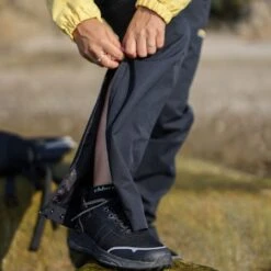 TÉMIS - Pantalons Imperméable Pour Femmes - Chlorophylle 10 TÉMIS - Pantalons Imperméable Pour Femmes - Chlorophylle -Go Sport Boutique chlorophylle w pantalon temis noir 017570 612 03 30de626b a62b 4a79 b157 9ab82bcb38f8