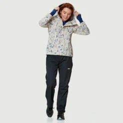 TÉMIS - Pantalons Imperméable Pour Femmes - Chlorophylle 11 TÉMIS - Pantalons Imperméable Pour Femmes - Chlorophylle -Go Sport Boutique chlorophylle w pantalon temis noir 017570 612 04 3961a034 914a 4551 960d 91954a8d850f