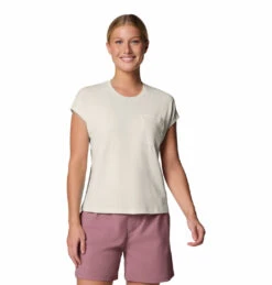 T-shirt Columbia Pour Femmes - BOUNDLESS TREK -Go Sport Boutique columbia boundless trek short sleeve blanc 203348 618