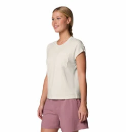 T-shirt Columbia Pour Femmes - BOUNDLESS TREK -Go Sport Boutique columbia boundless trek short sleeve blanc 203348 618 01