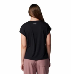 T-shirt Columbia Pour Femmes - BOUNDLESS TREK -Go Sport Boutique columbia boundless trek short sleeve noir 203348 612 02