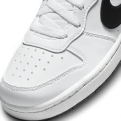 Souliers Pour Garçons Nike (Junior) - COURT BOROUGH LOW 2 22 Souliers Pour Garçons Nike (Junior) - COURT BOROUGH LOW 2 -Go Sport Boutique nike court borough low 2 blanc noir 713350 249h