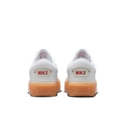 Souliers De Sport Nike Pour Femmes - COURT LEGACY LIFT 40 Souliers De Sport Nike Pour Femmes - COURT LEGACY LIFT -Go Sport Boutique nike court legacy lift roug blanc 713403 645 07