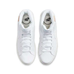 COURT ROYALE 2 MID - Souliers Pour Femmes - Nike 11 COURT ROYALE 2 MID - Souliers Pour Femmes - Nike -Go Sport Boutique nike court royale 2 mid blanc 713404 618 04
