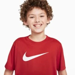 DF LGD TEE SWOOSH - T-shirt Pour Garçons (Junior) - Nike 10 DF LGD TEE SWOOSH - T-shirt Pour Garçons (Junior) - Nike -Go Sport Boutique nike df lgd tee swoosh rouge 171172 213 02