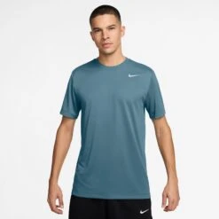 T-shirt Pour Hommes Nike - MEN'S FITNESS 22 T-shirt Pour Hommes Nike - MEN'S FITNESS -Go Sport Boutique nike legend noir bleu 174900 132
