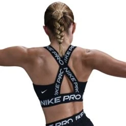 Top De Sport Pour Femmes Nike - PRO MED SUP. BRA 10 Top De Sport Pour Femmes Nike - PRO MED SUP. BRA -Go Sport Boutique nike nike pro med sup bra noir 174372 612 04