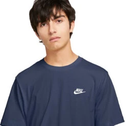 T-shirt Pour Hommes Nike - NIKE SPORTSWEAR CLUB -Go Sport Boutique nike nike sportswear club marine 171048 111 04