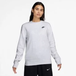Chandail à Manches Longues Pour Femmes Nike - NSW CLUB FLC CREW -Go Sport Boutique nike w nsw club flc crew gris 171217 610
