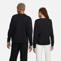 Chandail à Manches Longues Pour Femmes Nike - NSW CLUB FLC CREW -Go Sport Boutique nike w nsw club flc crew noir 171217 612 01 000512c0 ace5 49e0 ad98 5dbc3951277c