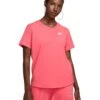 T-shirt Nike Pour Femmes - WOMEN'S T-SHIRT 2 T-shirt Nike Pour Femmes - WOMEN'S T-SHIRT -Go Sport Boutique nike women s t shirt fushia 174123 615 03e3c472 c6fc 419e a9a4 66abe9619502