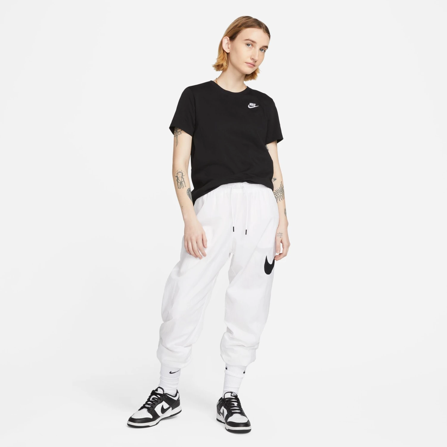 T-shirt Nike Pour Femmes - WOMEN'S T-SHIRT 15 T-shirt Nike Pour Femmes - WOMEN'S T-SHIRT – Image 13