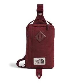 Sac Bandoulière Pour Femmes North Face - BERKELEY FIELD BAG -Go Sport Boutique north face berkeley field bag rose 505717 614 1921ea8b 087b 41f6 bcb2 6c084dde91b2