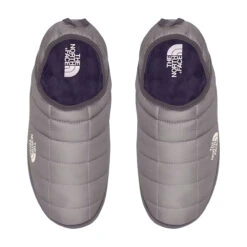 Pantoufles Pour Femmes North Face - THERMOBALL TRACTION 25 Pantoufles Pour Femmes North Face - THERMOBALL TRACTION -Go Sport Boutique north face thermoball traction gris 716261 610 01 5b78ddde 417d 4e61 9f4d 14207703c36b