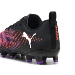 Souliers De Soccer Puma Pour Filles (Junior) - FUTURE PLAY 8 13 Souliers De Soccer Puma Pour Filles (Junior) - FUTURE PLAY 8 -Go Sport Boutique puma future play 8 noir mauve 818502 869 05 8ea95521 87b8 4905 bcd9 3684d04f3aa9