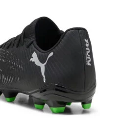 Souliers De Soccer Puma Pour Hommes - FUTURE PLAY 8 -Go Sport Boutique puma future play 8 noir vert 818502 173 05 25388618 9f9d 4fee 9a05 beb01447ca73