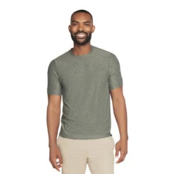 T-Shirt Pour Hommes Skechers - GO DRI ALL DAY -Go Sport Boutique skechers godri all day tee vert 892133 117 0ba2a3d5 0dd3 415c aff5 dd139ea81136