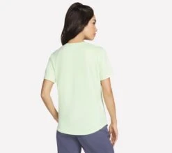 T-shirt Pour Femmes Skechers - GO DRI SWIFT TEE -Go Sport Boutique skechers godri swift tee noir vert 892128 673 02