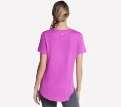 T-shirt Long Pour Femmes Skechers - GODRI SWIFT TUNIC -Go Sport Boutique skechers godri swift tunic fushia 892129 615 01