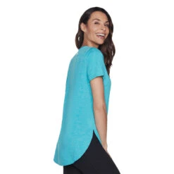 T-shirt Long Pour Femmes Skechers - GODRI SWIFT TUNIC -Go Sport Boutique skechers godri swift tunic turquoise 892129 670 01 42bc0dbb dc60 4d96 9156 5051d6546266