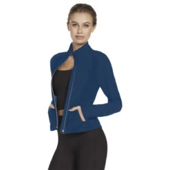 Veste Pour Femmes Skechers - GOSHIELD HYBRID PERFORMANCE -Go Sport Boutique skechers goshield hybrid performance turquoise 899113 670 02 61db1d6a c26e 472d bd1c f2b934082996