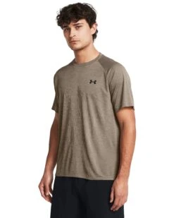 T-shirt Pour Hommes - Under Armour - GL FOUNDATION -Go Sport Boutique under armour canada gl foundation updt taupe 382915 199