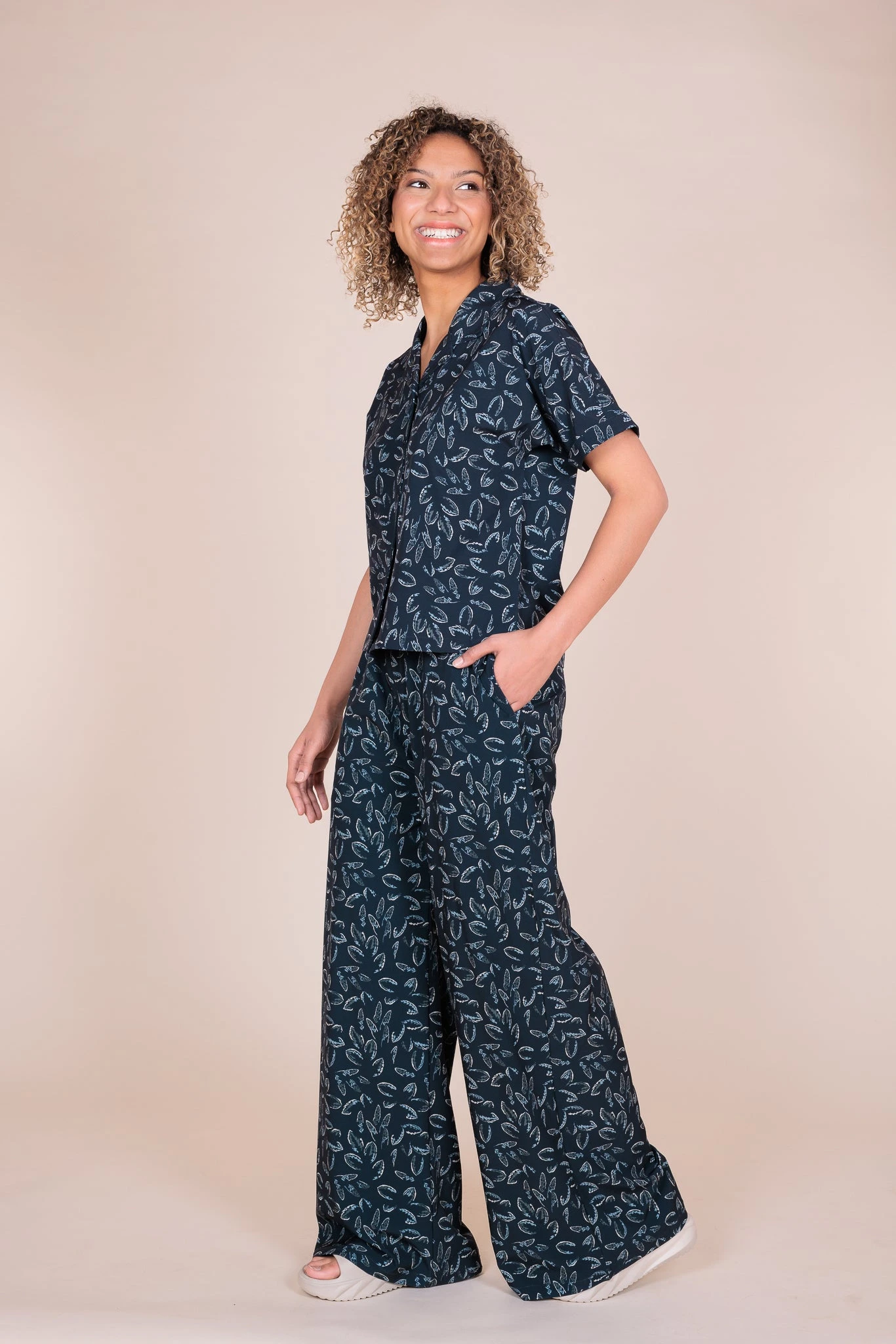 Pantalon Ample Pour Femmes Vista - MELIA SUMMER PANTS 4 Pantalon Ample Pour Femmes Vista - MELIA SUMMER PANTS – Image 2