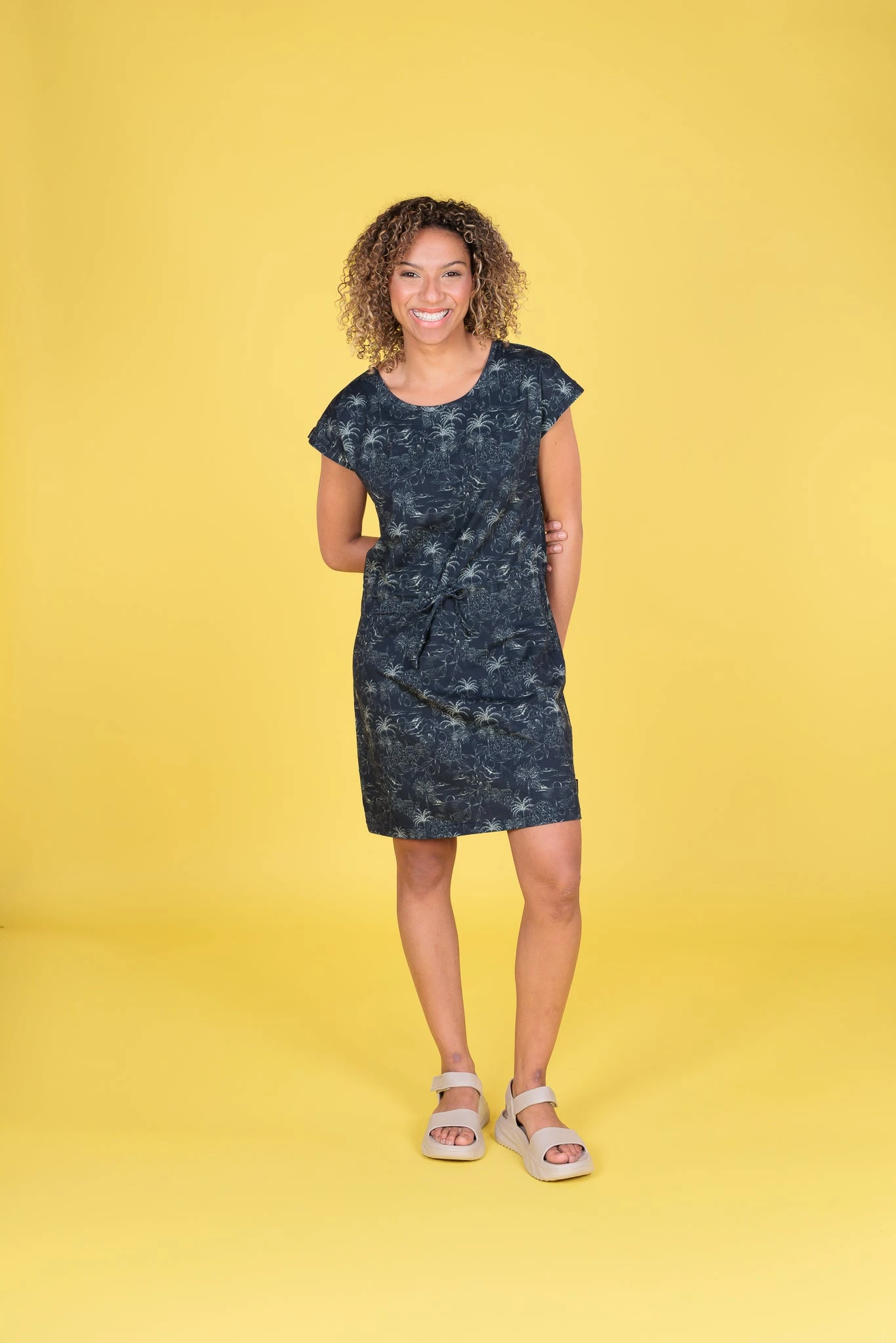 Robe Pour Femmes Vista - TIA 7 Robe Pour Femmes Vista - TIA – Image 5